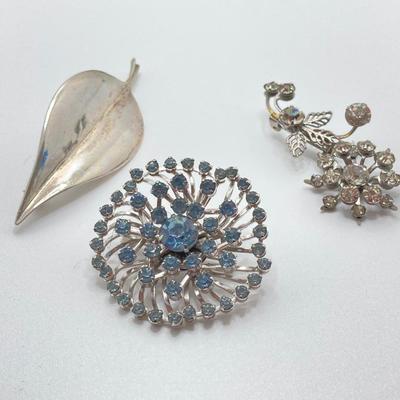 LOT 40: Vintage Brooch / Pin Collection