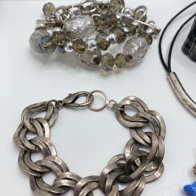 LOT 46: Fashion Jewelry Collection - Star Theme and More