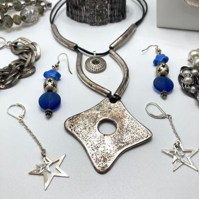 LOT 46: Fashion Jewelry Collection - Star Theme and More