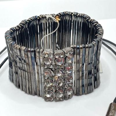 LOT 46: Fashion Jewelry Collection - Star Theme and More