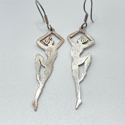 LOT 112: Vintage Sterling Brooch and Taxco Earrings