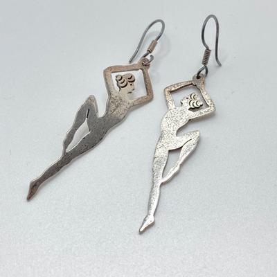 LOT 112: Vintage Sterling Brooch and Taxco Earrings