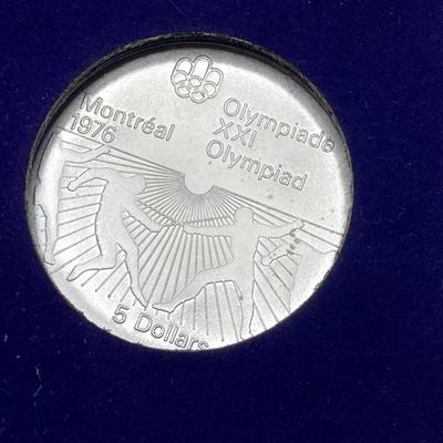 LOT 126: 1976 Olympic Special Commemorative Coins - Silver Canadian Coins and Collector Case