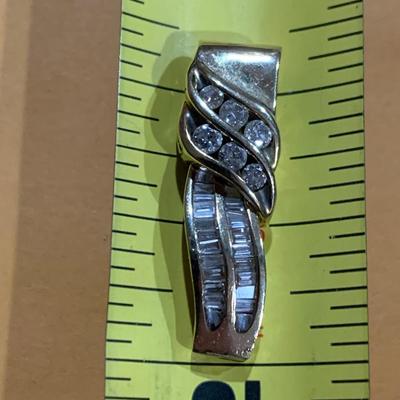 14k Yellow Gold w/ Baguettes Hanging Estate Pendant