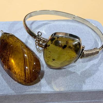 14k Yellow Gold Bracelet & Pendant W/ Amber Stones