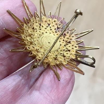 Fantastic Antique Yellow Gold Filigree Brooch/Pendant w/ Matching Earrings