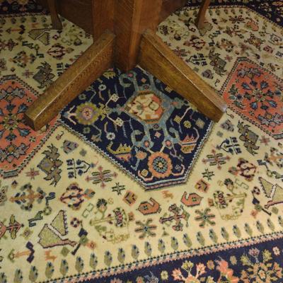 Area Rug- Approx 92" x 66"