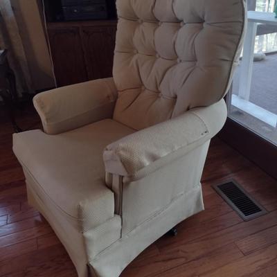 Best Chairs Inc. Upholstered Accent Chair
