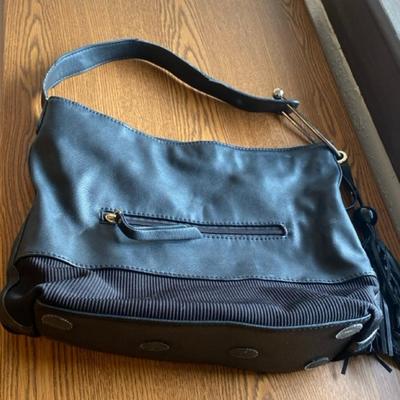 7 Fun Purses: Message to buy individually.