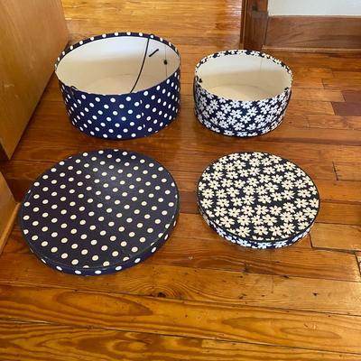 Adorable set of nesting hat boxes and a cute decorative box!