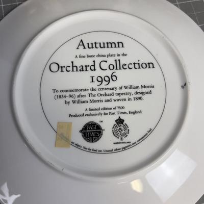4 Seasons 1996 William Morris Collector Plate, Fine Porcelain