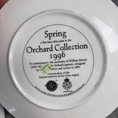 4 Seasons 1996 William Morris Collector Plate, Fine Porcelain