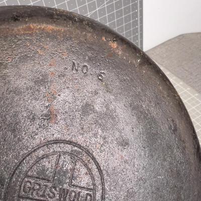 Antique Griswold No. 6  Fry Pan Skillet 9" Diameter