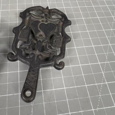 2 Vintage Cast Iron Square and Round