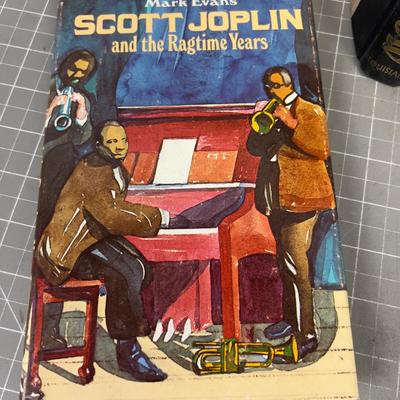 3 History Books on JAZZ 