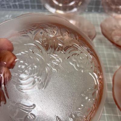 6 Pink Glass Salad Bowls 