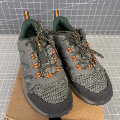 Merrell Oakcreek Lace BOYS  Hiking Shoes NEW 