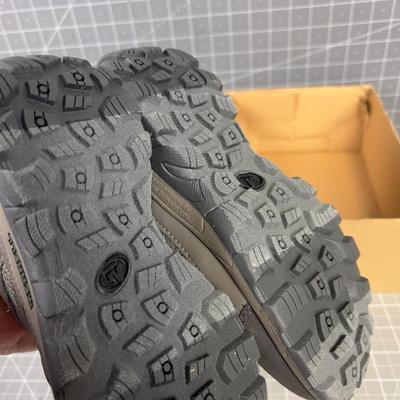 Merrell Oakcreek Lace BOYS  Hiking Shoes NEW 