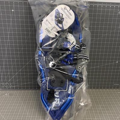 Norsk 821 Expedition Snowshoes w/ Poles