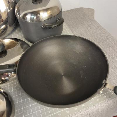 Circulon Pans Very Lightly used.