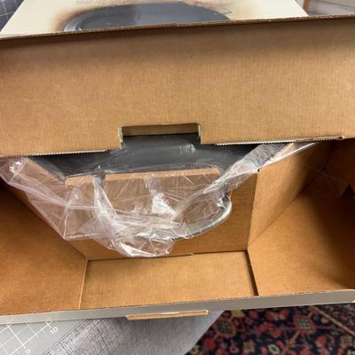 Covered Paella Pan NEW in the Box