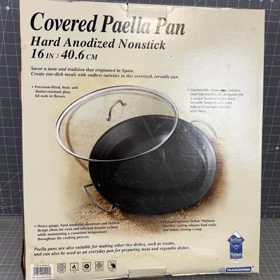 Covered Paella Pan NEW in the Box