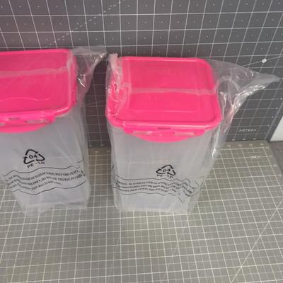 2 Pink Lidded Lock-N-Lock Container