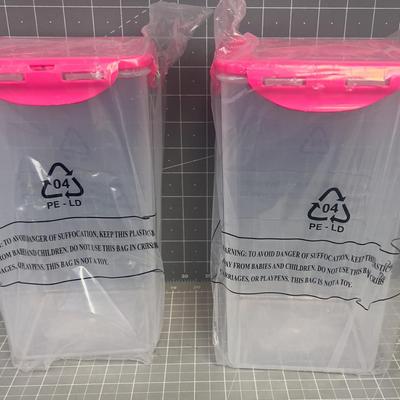 2 Pink Lidded Lock-N-Lock Container