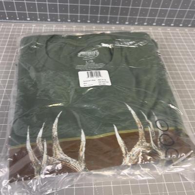 Dead Head Outfitters T-shirts (3) 