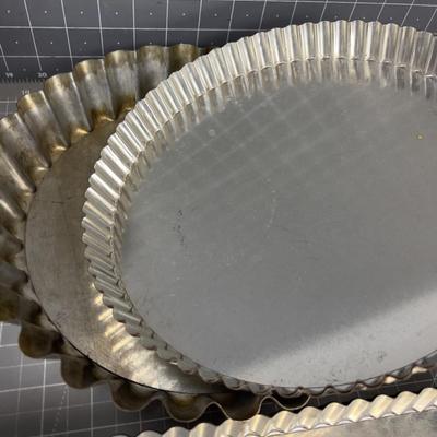 Bake a Quiche and Tarts Pans 