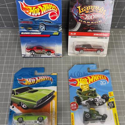 4-Hot Wheels NEW on the Card