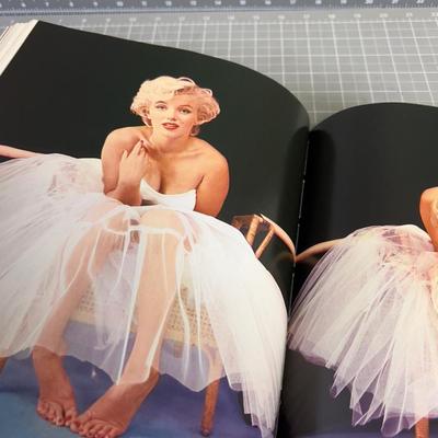 Marilyn Monroe Book, VINTAGE 1972