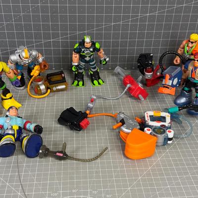 Fisher Price Figurines 