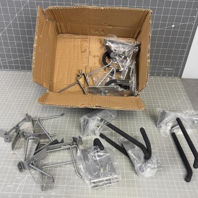 20 Piece Hook Set for a Slat Wall NEW never Used.