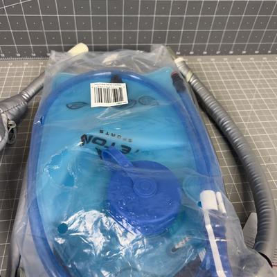 OSPREY Thermal Insert for Hydration Pack Plus a Water Bladder NEW 