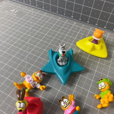 Big Lot of Toys and Figurines: Smurfs, Jetsons, and Garfield 