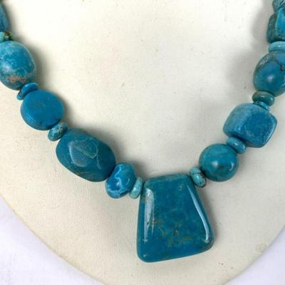 JAY KING DTR TURQUOISE GEOMETRIC BEAD STATEMENT NECKLACE