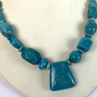 JAY KING DTR TURQUOISE GEOMETRIC BEAD STATEMENT NECKLACE