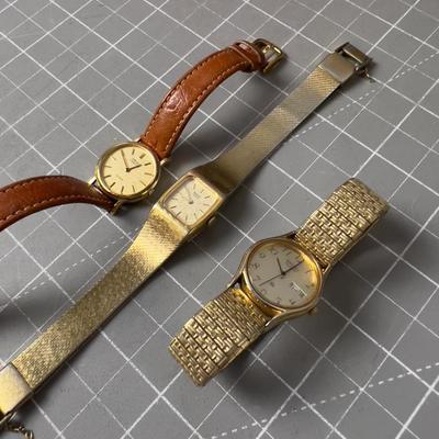 3 SEIKO Women's Watches 1 Leather and 2 Metal Bands 