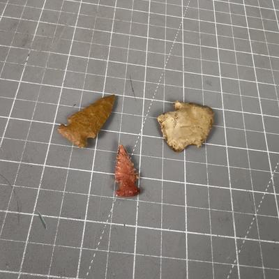 3 Arrow Heads - Looks like the real deal