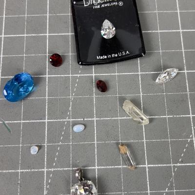 Mixed Lot of GEMS; Ruby, Aqua Marine, Opal 