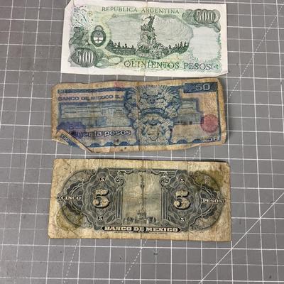 2 Mexico and 1 Argentina Bank Notes 
