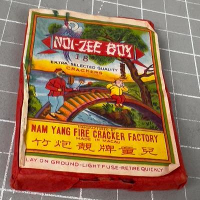 Vintage Noi-zee Boy Firecrackers 