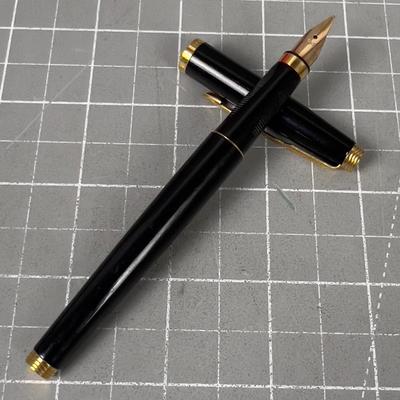 Parker 14 K Bib Fountain Pen 