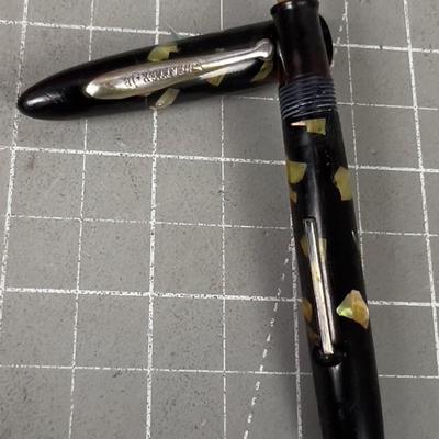 Schaffer Mother- of-Pearl Inlay with a 14 K Nib. 