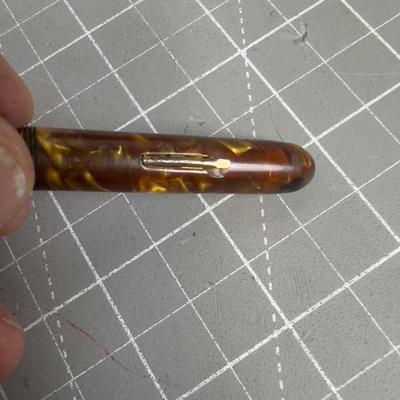 Stubby Short Fountain Pen with Tortoise Shell CARTER 