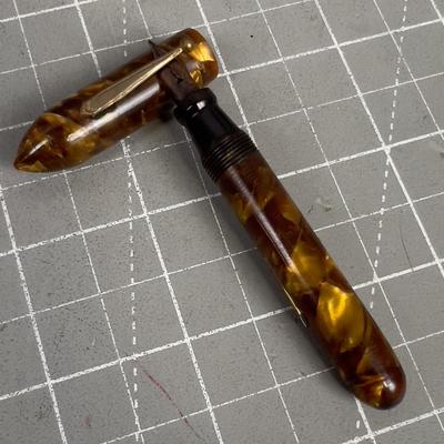 Stubby Short Fountain Pen with Tortoise Shell CARTER 