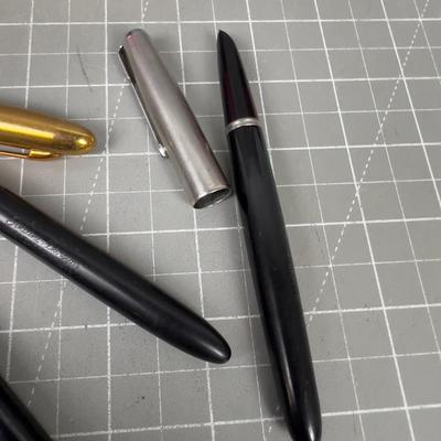 3 Black Fountain Pens