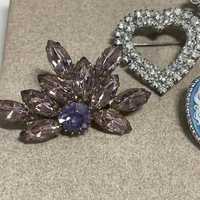 Vintage stone brooches