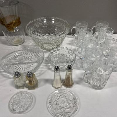 Assortment of glassware 2